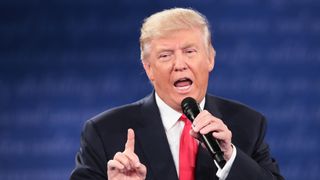 トランプ大統領、今年のエミー賞をチクリ