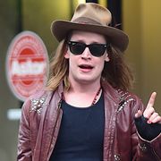 激ヤセで死亡説も流れたマコーレー・カルキンに新恋人!キュートな二人と評判