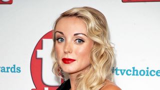 「コール・ザ・ミッドワイフ」看護師トリクシー女優　早産で女児出産