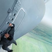 『ミッション:インポッシブル6』撮影再開!骨折トム・クルーズはさっそくスタント