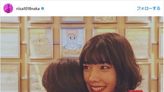 仲里依紗、息子が4歳!抱っこ姿に「素敵なママの顔」「いい写真」