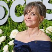 エマ・ストーンNetflixドラマにオスカー女優サリー・フィールド出演