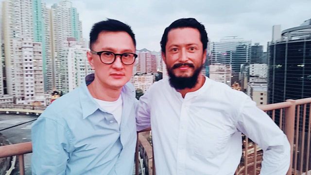 ウィルソン・イップと池内博之(右)