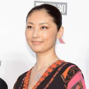 ベテラン女優が大きな存在感!東京国際映画祭レッドカーペットで輝く