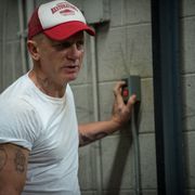 笑い方が下品!『007』ダニエル・クレイグが嬉々として変人を演じる映像