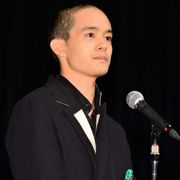 池松壮亮、丸刈りで日本映画界に喝!