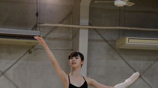 しなやかな手脚!国民的美少女「ドクターX」で女優デビュー