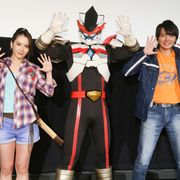 ウルトラマンジード濱田龍臣、あこがれのドンシャインに笑顔!