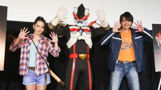 ウルトラマンジード濱田龍臣、あこがれのドンシャインに笑顔!