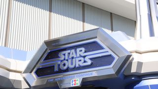 『最後のジェダイ』の世界へ！スター・ツアーズ新映像、体感した