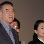 “築城”に6年!巨匠チェン・カイコー、愛妻と来日
