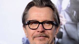 ゲイリー・オールドマン、マーベル映画に出たいのに「連絡がない」