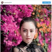 誰かと思った!こじはるの写真に「タカラジェンヌみたい」