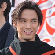 福士蒼汰、足の指にヒビでも撮影続行!