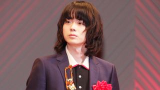 菅田将暉、撮影中12回求婚される!?