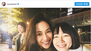後ろ後ろ!吉岡里帆&中村アン、背後の“写り込み”が話題に…