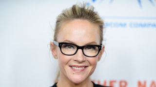 代理出産か 50歳の「スーツ」女優、第2子誕生予定