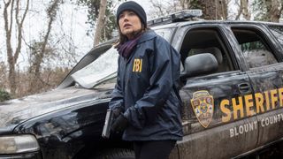 「ブラックリスト」女優、アサルトライフルを美化した過去を謝罪…銃乱射事件を受け