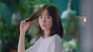 新垣結衣、ショートパンツの飾らない姿