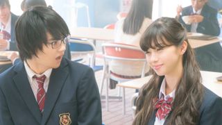中条あやみが佐野勇斗にキス…!超絶美少女×2次元オタ『3D彼女』初映像