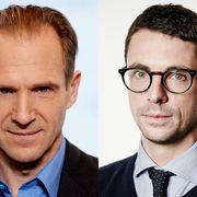 スパイ映画にレイフ・ファインズ&マシュー・グードら英国俳優集結!
