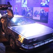アッと驚く日本キャラも!80年代が詰まったスピルバーグ最新作に現地ファンも熱狂!
