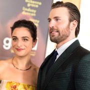 クリス・エヴァンスとジェニー・スレイト、また破局