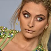マイケル・ジャクソンさん娘、美女モデルと熱愛か