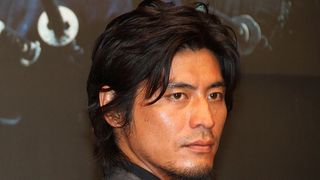 坂口憲二、難病で活動休止…ファン悲痛もエールの声続々