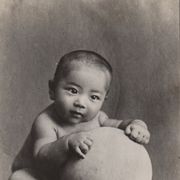 三船敏郎さん0歳時の貴重ショット!孫プロデュースのドキュメンタリー映画より