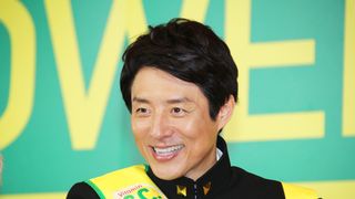 松岡修造「もっと熱くなれよ！」学ラン姿で高校入学式に乱入