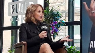 アメリカで最も権威あるキャスターの1人が手掛けた注目のテレビシリーズとは