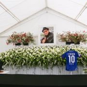 大杉漣さんお別れ会、北野武、遠藤憲一、草なぎ剛ら1700人参列