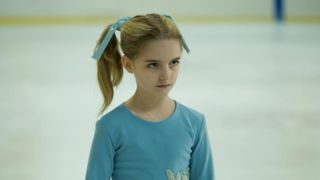 フィギュア少女、エグすぎる鬼母のしつけ！オスカー納得の『アイ，トーニャ』熱演映像