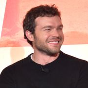 若きハン・ソロ俳優、ハリソン・フォードから称賛!サプライズ訪問を報告