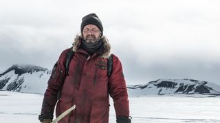 マッツ・ミケルセン、北極に一人取り残された男に!壮絶演技にスタンディングオベーション