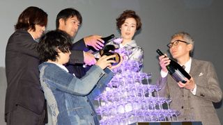阿部寛と山村紅葉の濡れ場に撮影所が騒然！