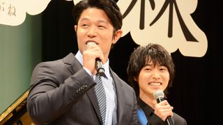 山崎賢人＆鈴木亮平、北海道ロケは「羊とホルモンの森」だった