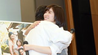 松岡茉優『万引き家族』の安藤サクラは「絶望的にすばらしい」