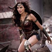 ワンダーウーマン続編の舞台は1984年か プロデューサーが示唆