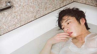 おっさんずラブ影響大!田中圭の写真集またも重版!