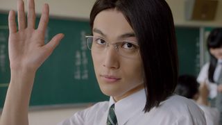 中川大志、メガネ×ロン毛の転校生に!「意識高すぎ!高杉くん」CM出演