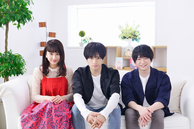 左から、平祐奈、中島健人、知念侑李