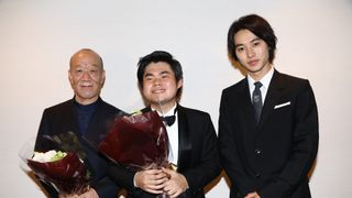 山崎賢人、久石譲と辻井伸行の初共演ステージにサプライズ登壇