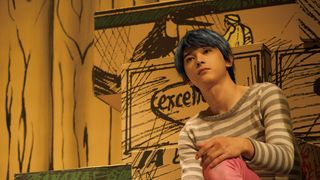 擬人化した猫を演じる吉沢亮！『猫は抱くもの』場面写真