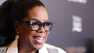 米アップル社がオプラ・ウィンフリーと複数年の契約