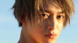 「ルパパト」伊藤あさひ、初の写真集！大人っぽい表情も…