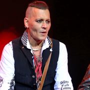 ジョニー・デップ、元妻の名を彫ったタトゥーを再修正