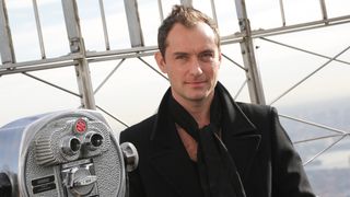 ジュード・ロウ、『ファンタビ』撮影現場でJ・デップと一度も会えず!