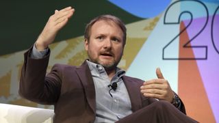 『スター・ウォーズ』ライアン・ジョンソン監督、自身のツイート2万件を削除 ジェームズ・ガン解雇を受け